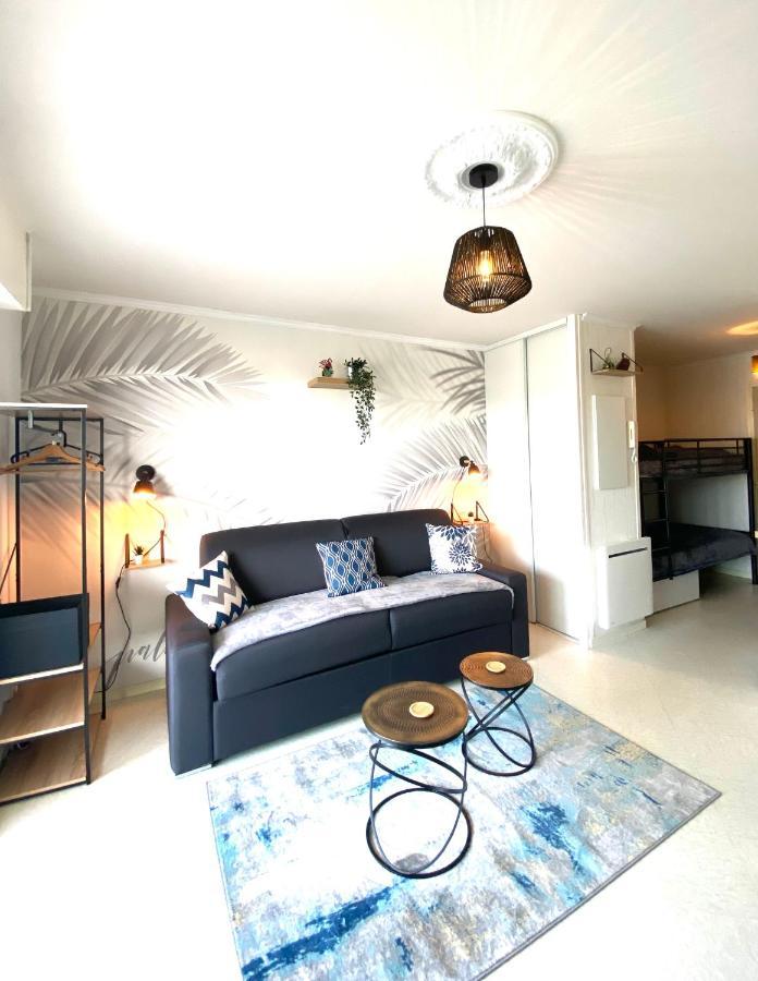 Dunes De Nala: Beachfront Balcony With Dune & Sea Views Apartment